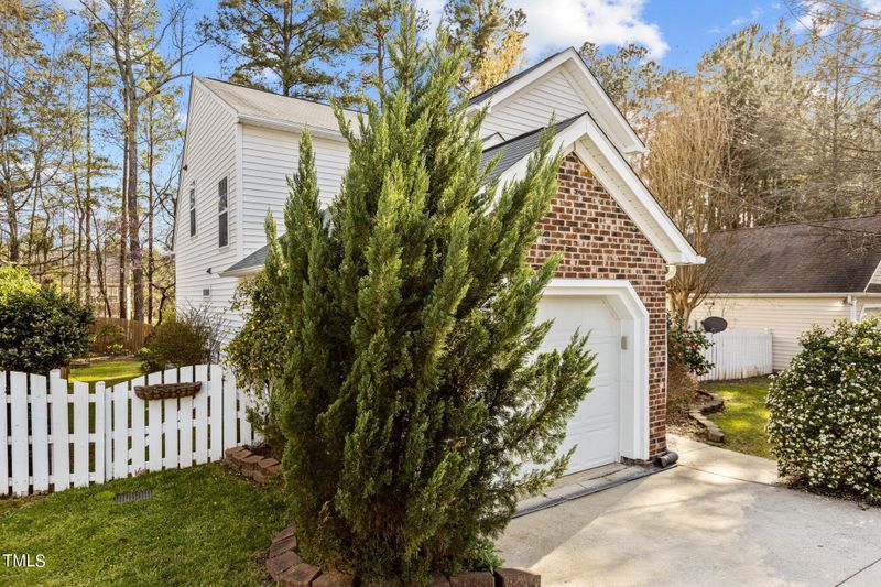 5034 Gable Ridge Dr, Durham, NC 27713