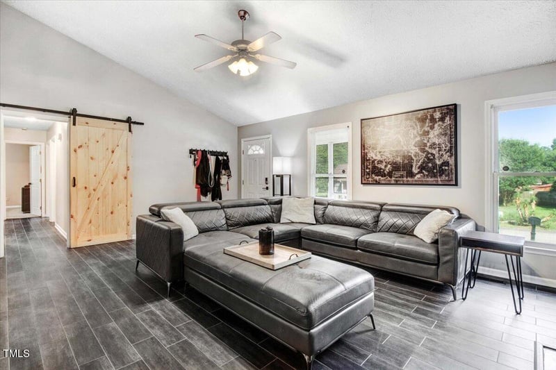 5035 Waterford Dr, Fayetteville, NC 28303
