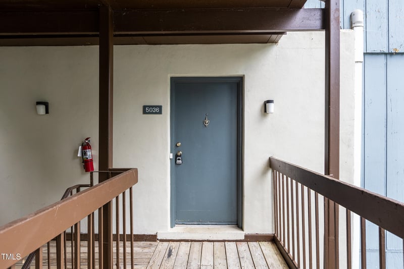 5036 Flint Ridge Pl, Raleigh, NC 27609