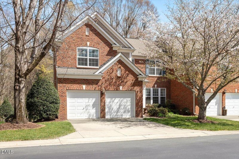 5036 Isabella Cannon Dr, Raleigh, NC 27612