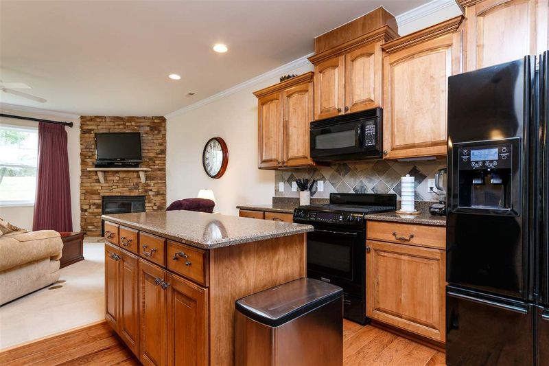 5038 Homeplace Dr, Apex, NC 27539