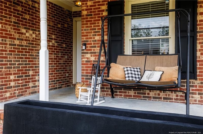 5038 Summer Ridge Rd, Fayetteville, NC 28303