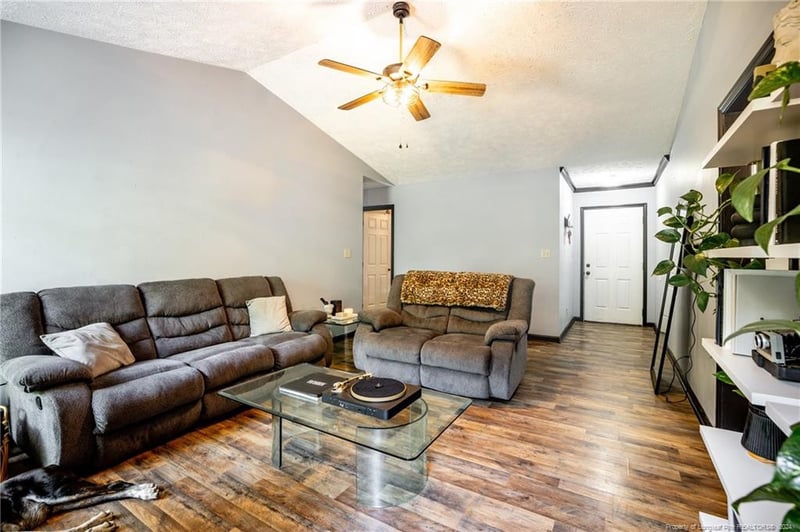 5038 Summer Ridge Rd, Fayetteville, NC 28303