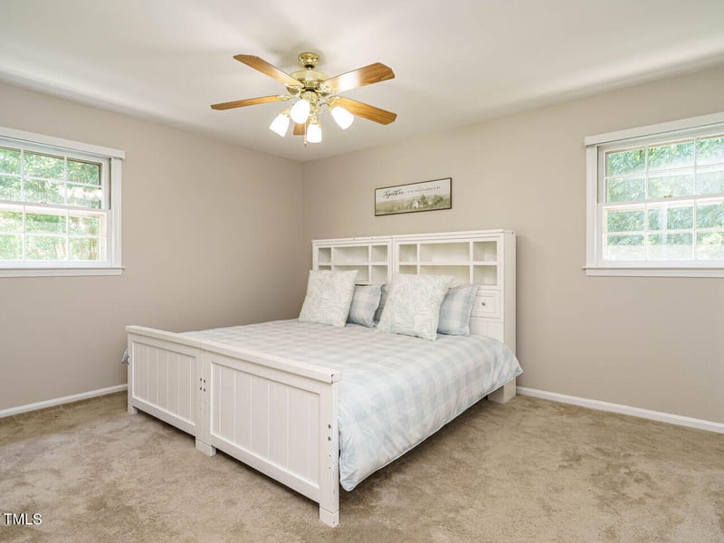 5039 Kaplan Dr, Raleigh, NC 27606