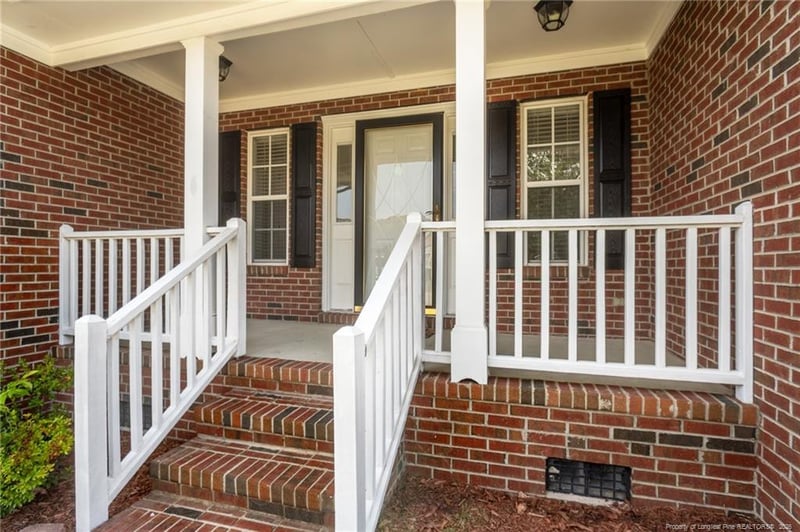 5039 Woodspring Dr, Hope Mills, NC 28348