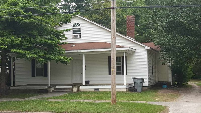 504 A-B W Anderson St, Selma, NC 27576