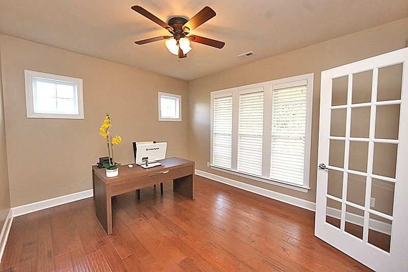 504 Alliance Cir, Cary, NC 27519