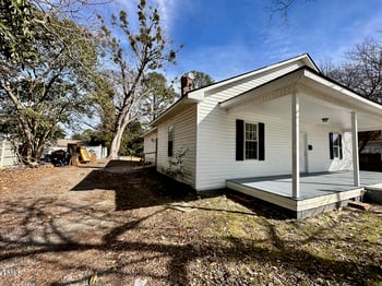 504 Anderson St #B, Selma, NC 27576