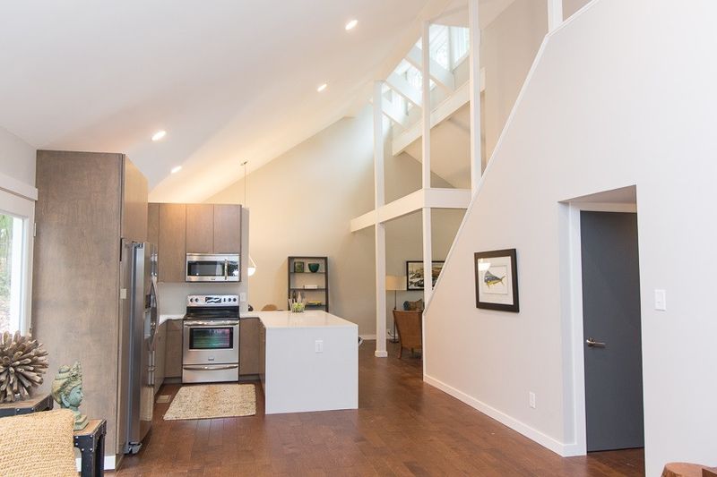 504 Bayberry Dr, Chapel Hill, NC 27517