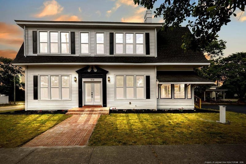 504 W Broad St, Dunn, NC 28334