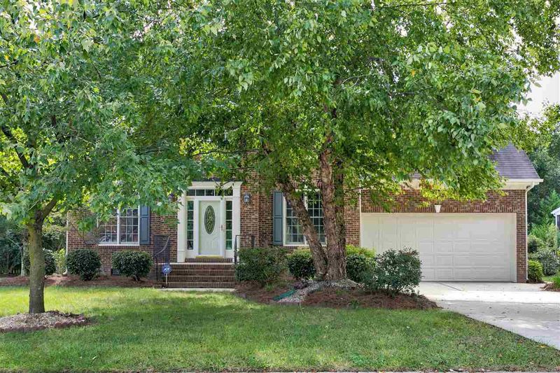 504 Canon Gate Dr, Cary, NC 27518