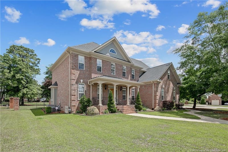504 Captains Pl, Fayetteville, NC 28311