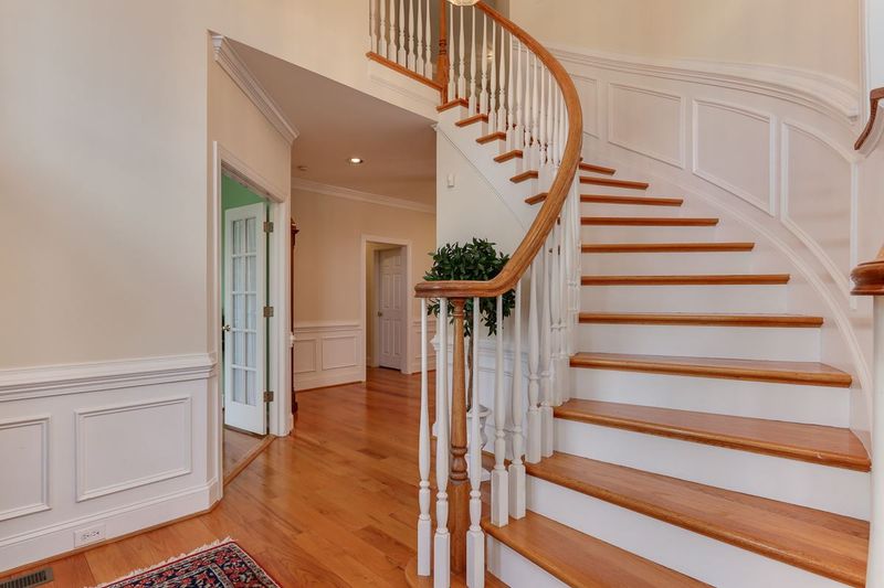 504 Chatterson Dr, Raleigh, NC 27615