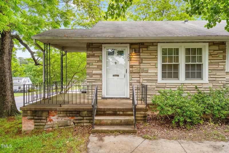 504 Delaware Ave, Burlington, NC 27217