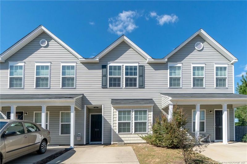 504 Directive Dr, Hope Mills, NC 28348