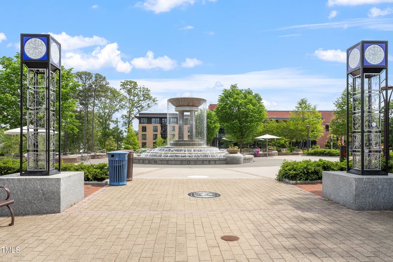 504 S Dixon Ave, Cary, NC 27511