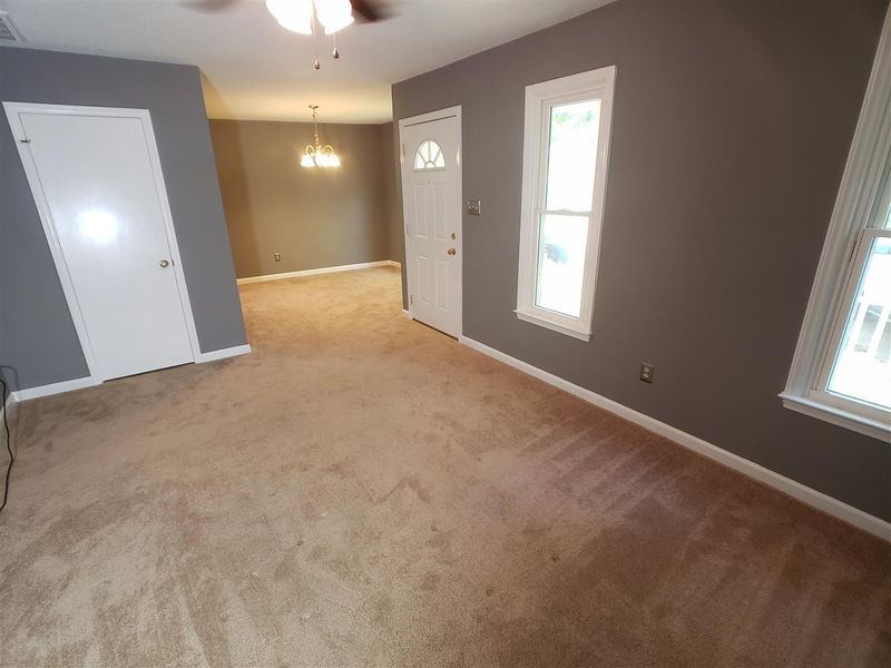 504 Ellis Ct, Raleigh, NC 27603