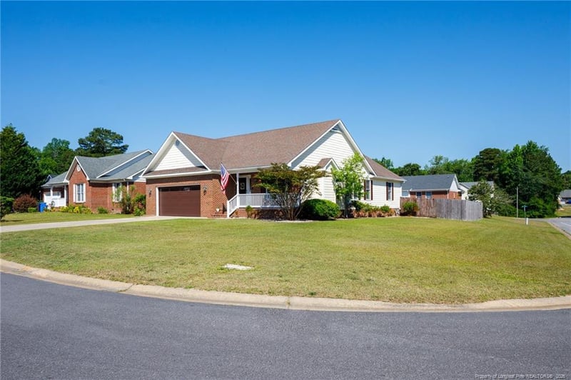 504 Foxdenton Pl, Fayetteville, NC 28303