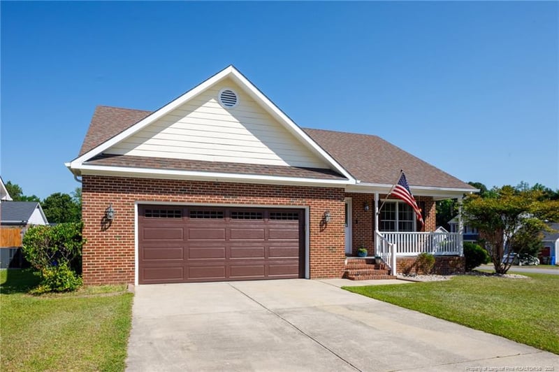 504 Foxdenton Pl, Fayetteville, NC 28303