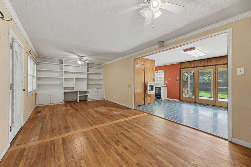 504 Griswold St, Selma, NC 27576