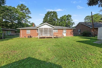 504 Griswold St, Selma, NC 27576