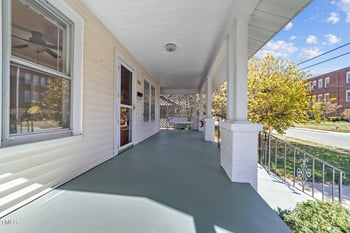 504 Hillcrest Ave, Burlington, NC 27215