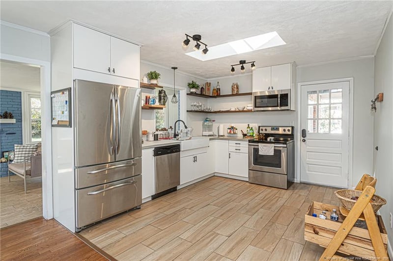 504 Jamestown Ave, Fayetteville, NC 28303