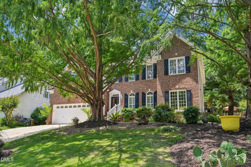 504 Kingswood Dr, Cary, NC 27513