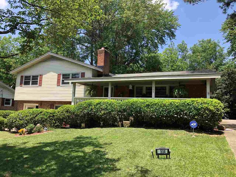 504 Lakeside Dr, Garner, NC 27529