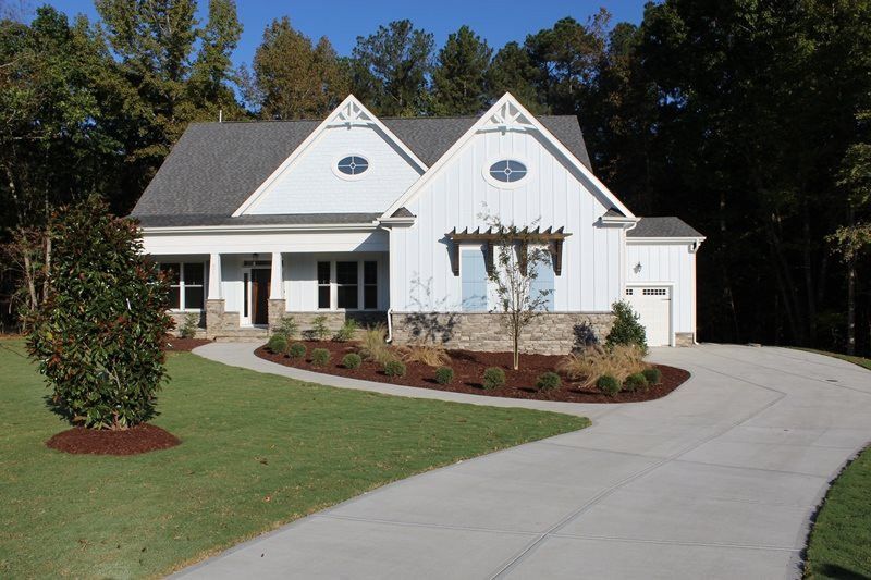 504 Lansbury St, Wake Forest, NC 27587