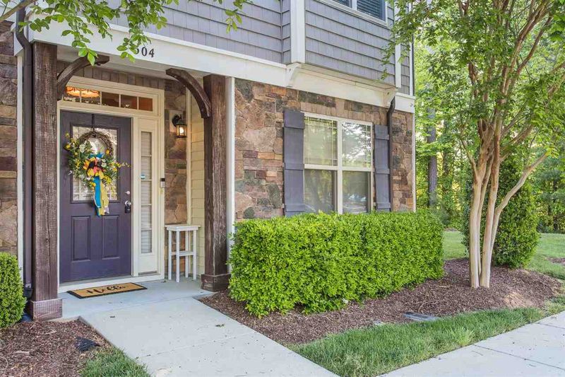 504 Matheson Pl, Cary, NC 27511