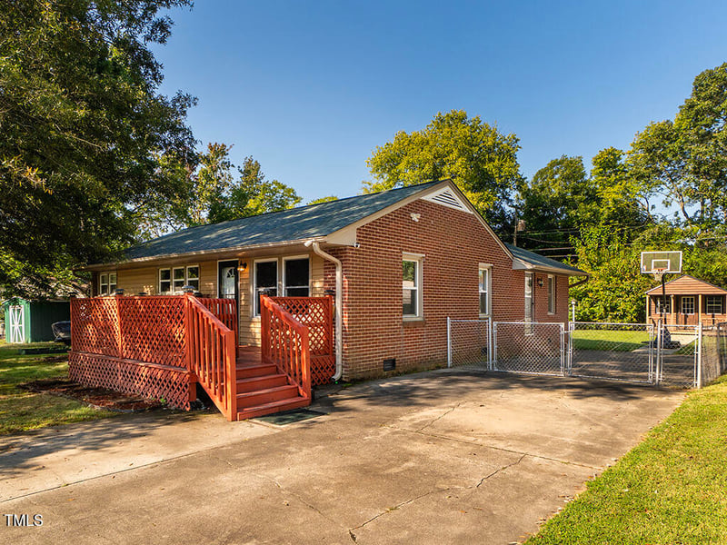 504 Mendel Ter, Graham, NC 27253
