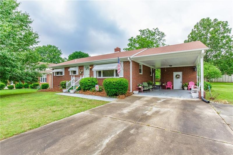 504 Morgan Ter, Burlington, NC 27217
