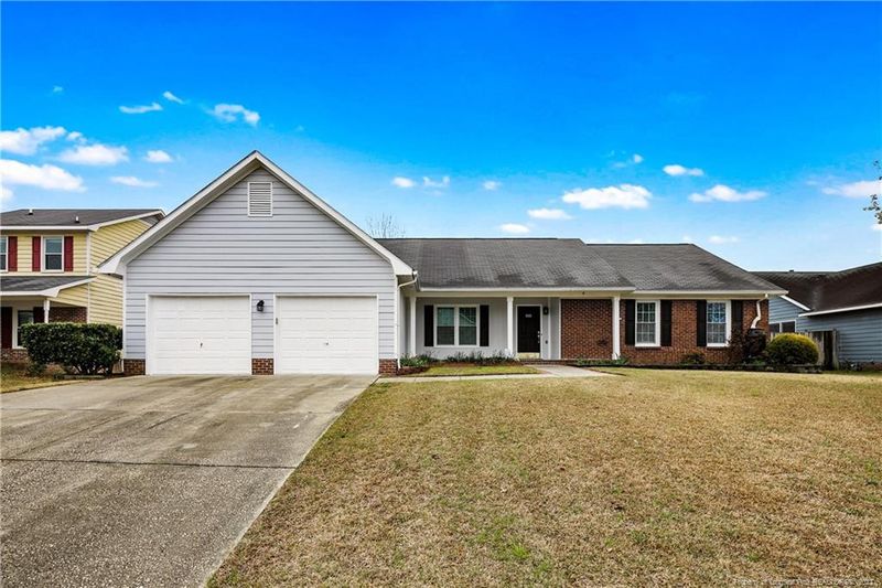 504 Murray Fork Dr, Fayetteville, NC 28314