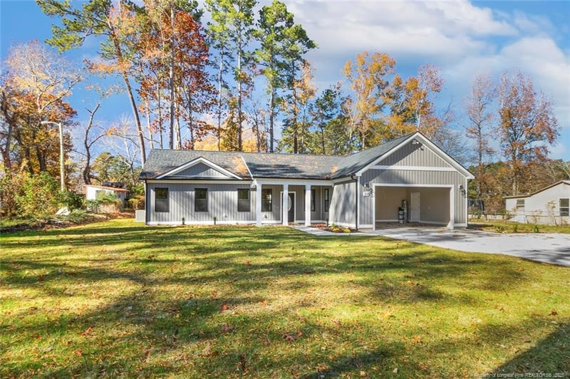 504 Nixon Dr, Sanford, NC 27330