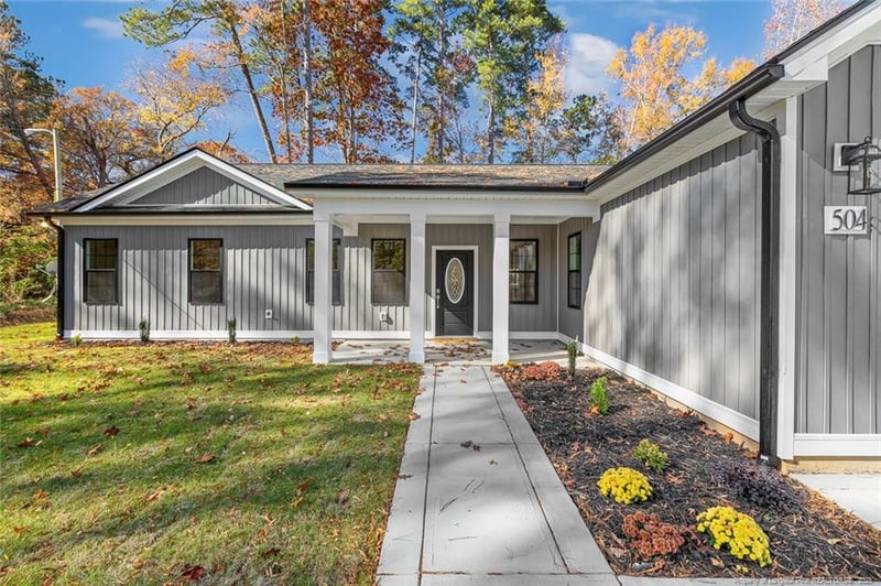 504 Nixon Dr, Sanford, NC 27330