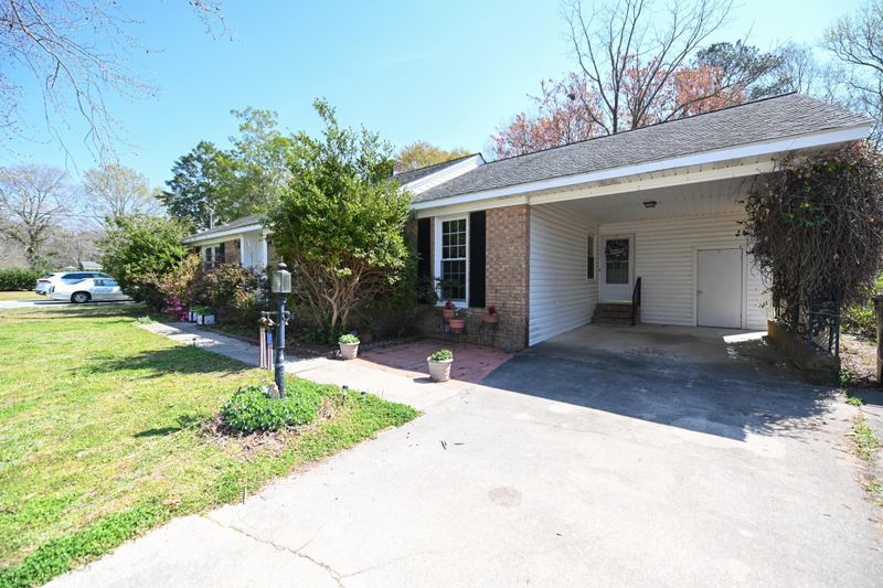 504 S Oak Forest Rd, Goldsboro, NC 27534