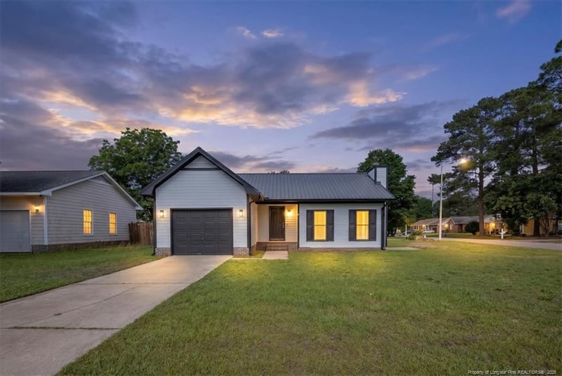 504 Offing Dr, Fayetteville, NC 28314