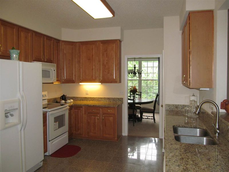 504 Palafox Dr, Chapel Hill, NC 27516