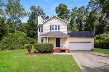 504 Pegstone Ct, Fuquay Varina, NC 27526