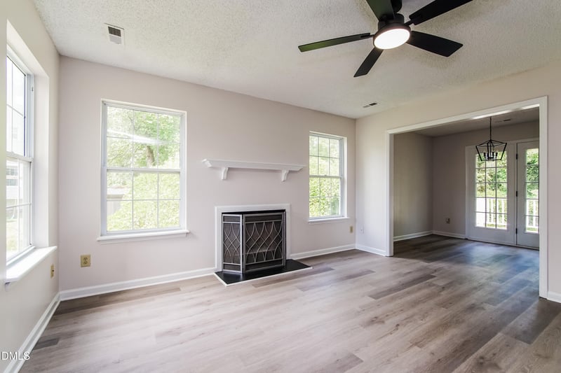 504 Pegstone Ct, Fuquay Varina, NC 27526