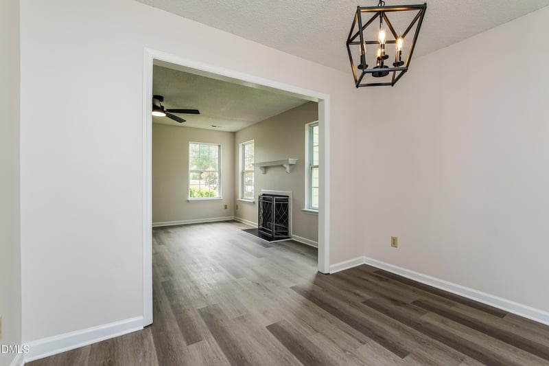 504 Pegstone Ct, Fuquay Varina, NC 27526