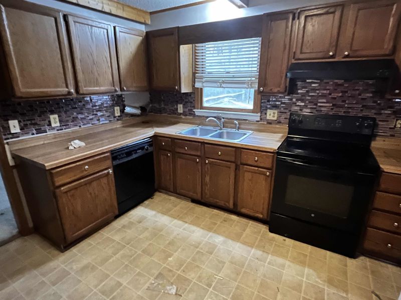 504 Pine Rn, Knightdale, NC 27545