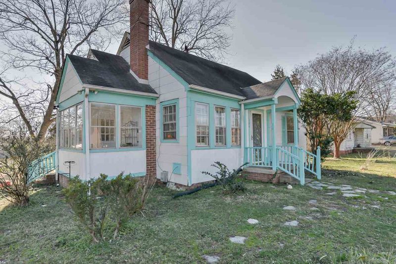 504 Poplar St, Graham, NC 27253