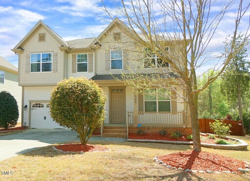 504 Prince Dr, Holly Springs, NC 27540