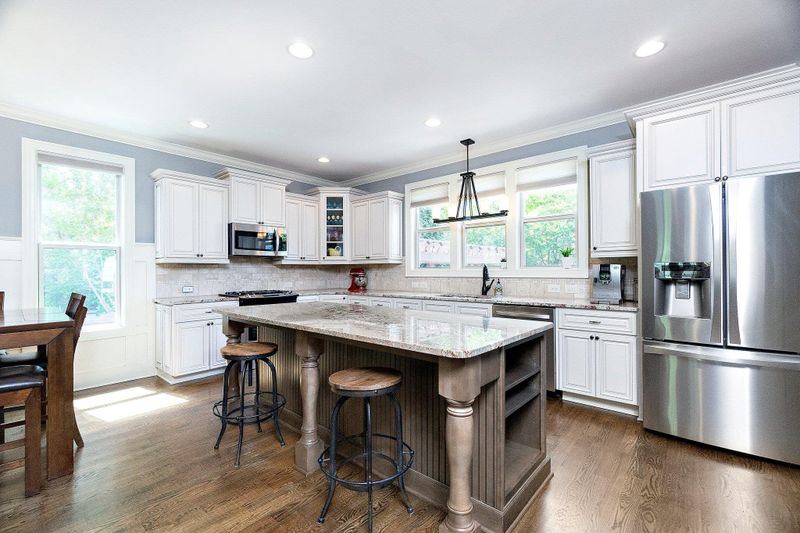 504 Redhill Rd, Holly Springs, NC 27540