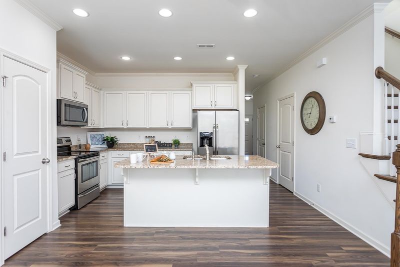 504 Retreat Ln, Wake Forest, NC 27587