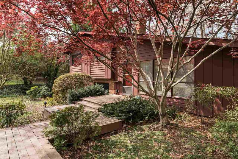 504 Sharon Rd, Chapel Hill, NC 27517