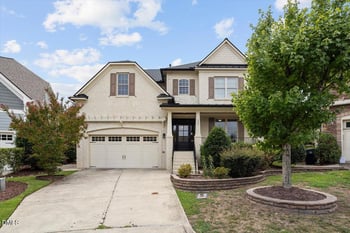 504 Simbury Glen Ct, Cary, NC 27519