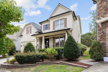 504 Simbury Glen Ct, Cary, NC 27519